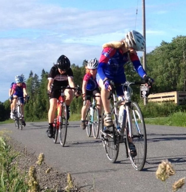 Selv under en hvileuke blir det noen sykkelturer. På mandag hadde jeg trening med ungdommene i Follo SK. Flott gjeng!